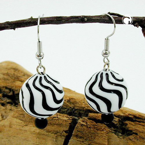 Ear hook earrings earrings 42x17mm wave pearl plastic black and white