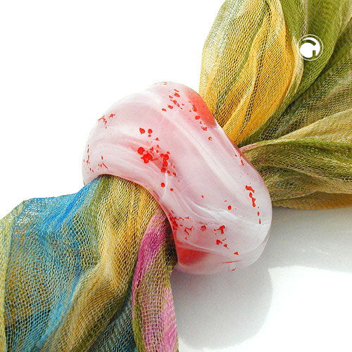 Cloth bead, oval, red-white, structure