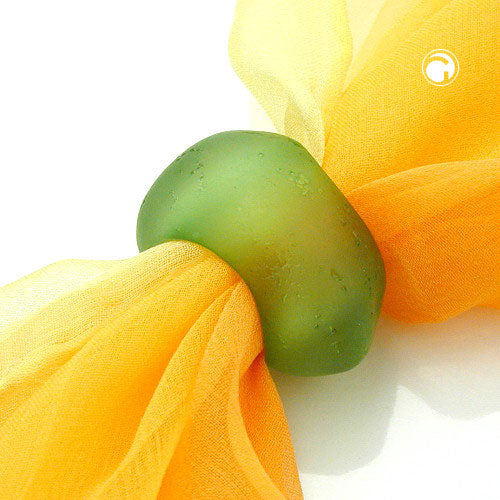 Cloth bead, oval, green-matt, structure