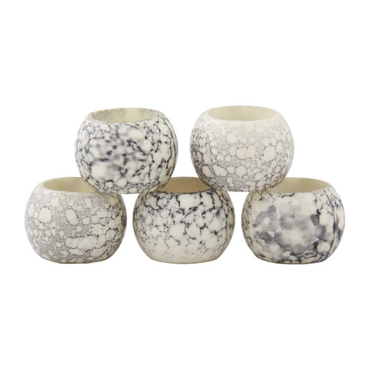 Set of 5 cloth rings 22x15mm plastic beige/grey tone with pattern