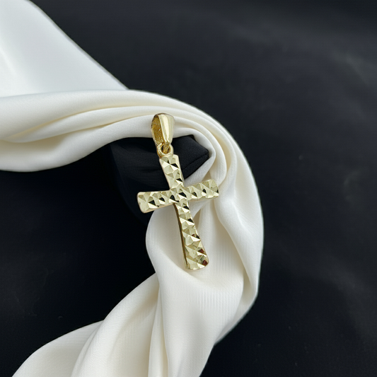 Pendant 15x11mm cross diamond-cut 9Kt GOLD
