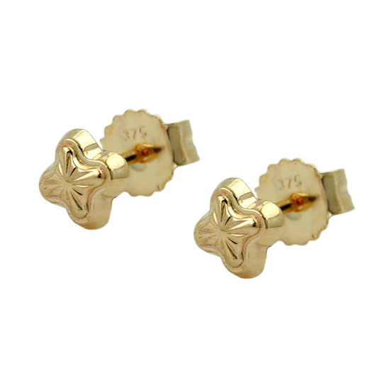 Stud earring 4mm star with pattern 9Kt GOLD