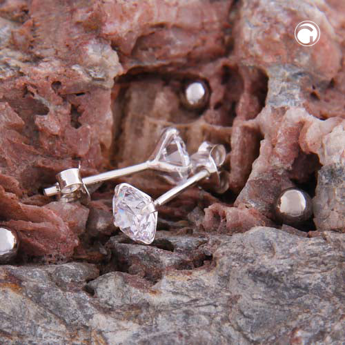 Stud earrings with 6mm zirconia round set in 925 silver