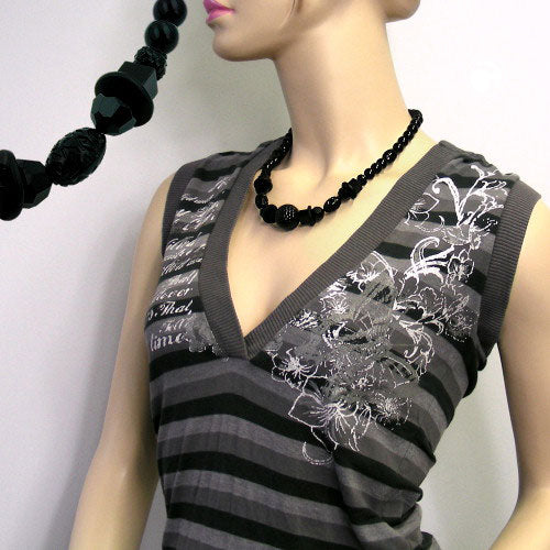 Chain 21mm honeycomb bead and cube plastic black shiny 50cm