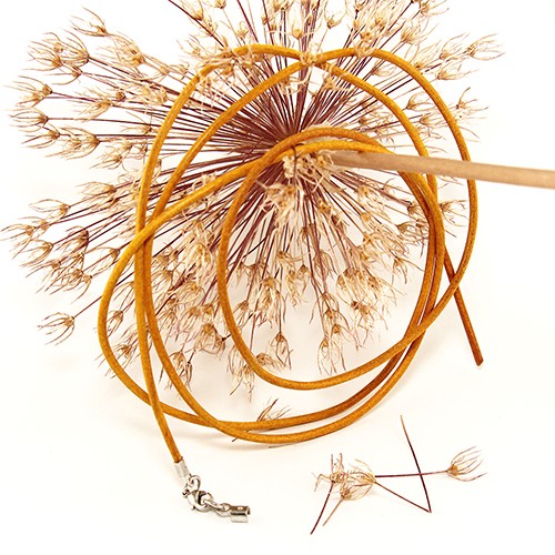 Lederband Rundschnur Rindleder 2mm gefärbt mit 1x Verschluss silberfarbig ca. 1m