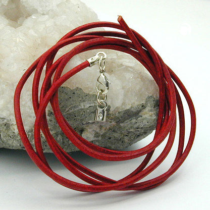 Lederband Rundschnur Rindleder 2mm gefärbt mit 1x Verschluss silberfarbig ca. 1m