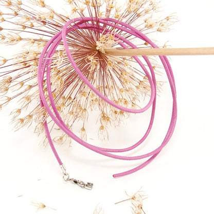 Lederband Rundschnur Rindleder 2mm gefärbt mit 1x Verschluss silberfarbig ca. 1m